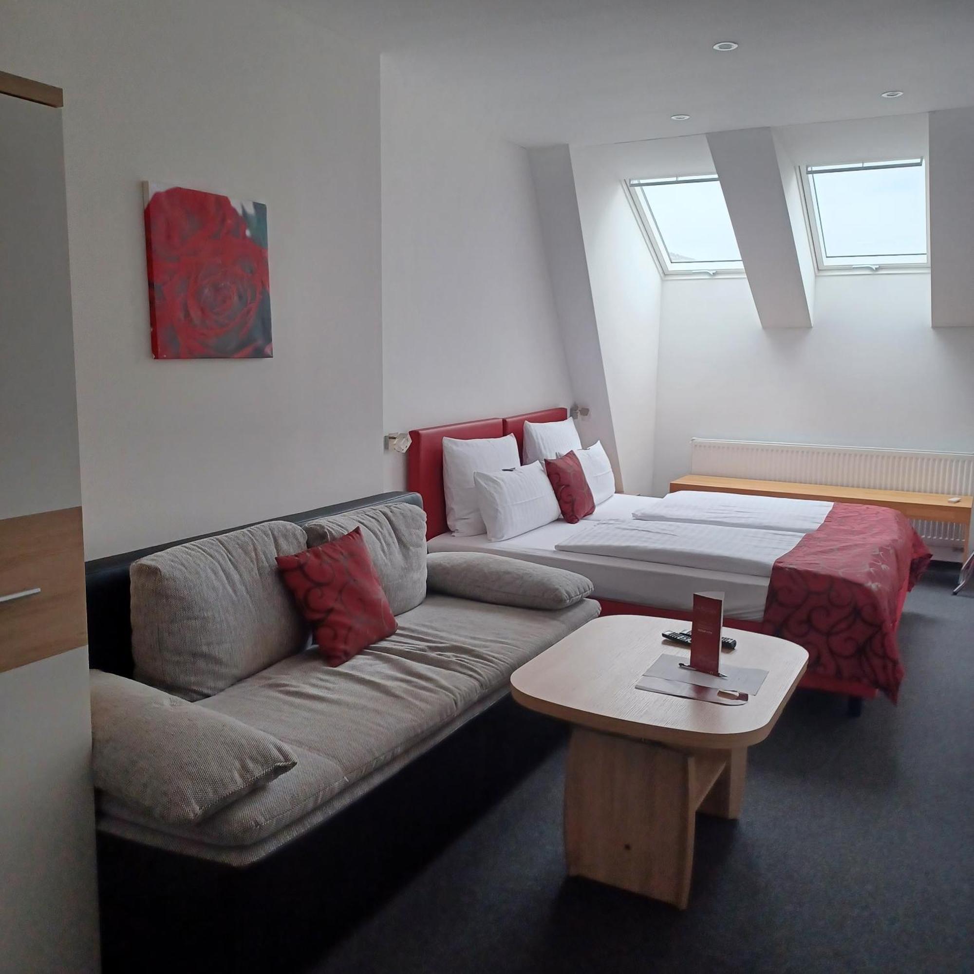 Landhotel Zum Baggernpuhl Wachow Rum bild
